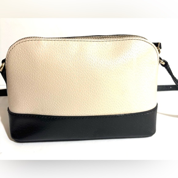 Kate Spade Elegant Black and Cream Crossbody - Picture 2 of 9